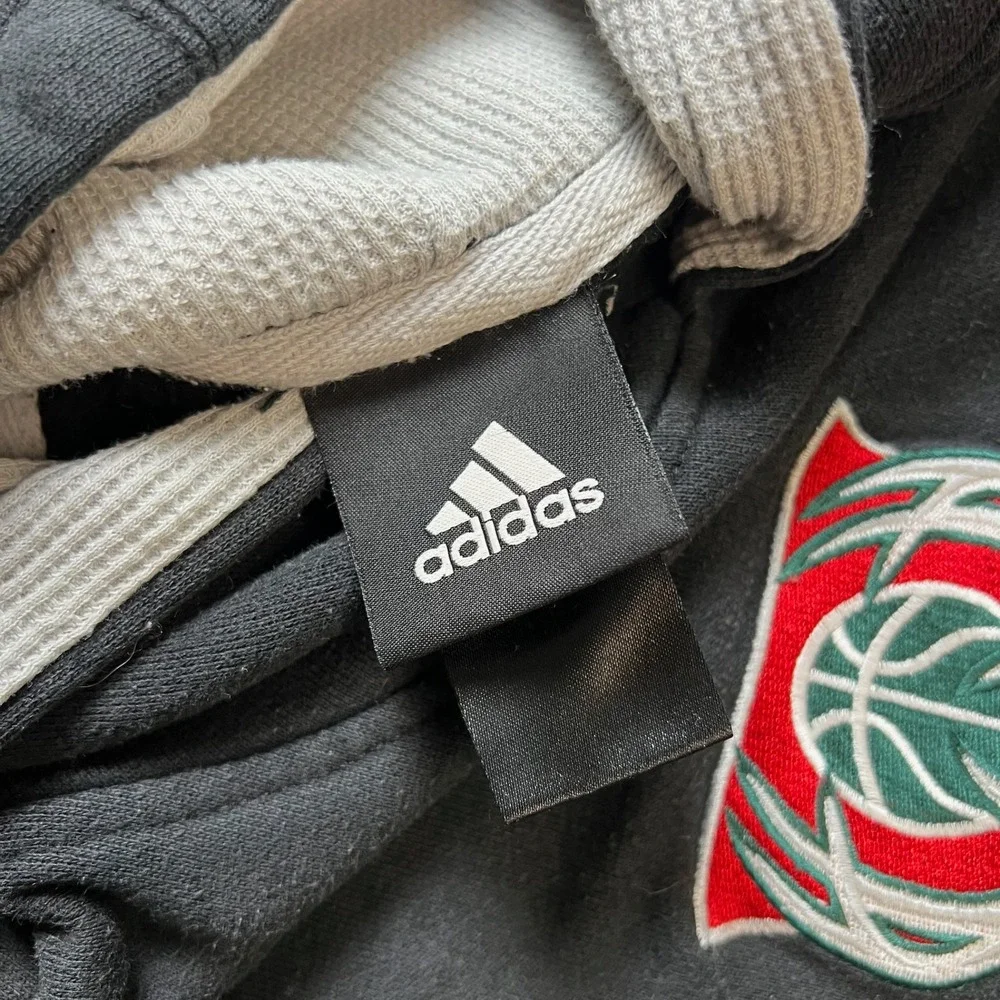 Adidas Milwaukee‎ Bucks Hoodie Mens M Black NBA Basketball Pullover Fleece Logo